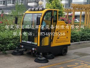 保定宏瑞达2150电动清扫车助力于陕西咸阳三原县小区进行清洁工作